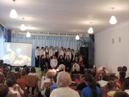 http://zbarazhinternat.at.ua/qwerty/golodomor/zYsfG_abGZo.jpg